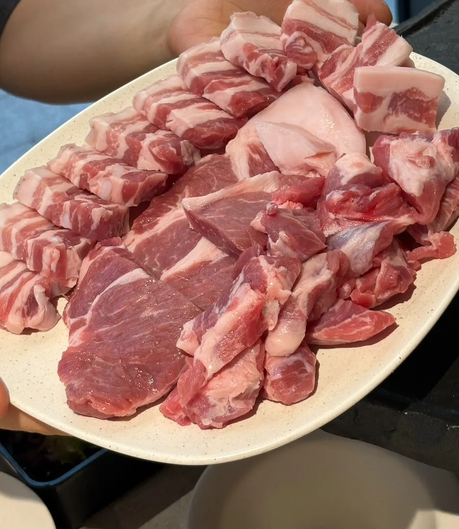Combo plate with black pork special samgyeopsal and moksal