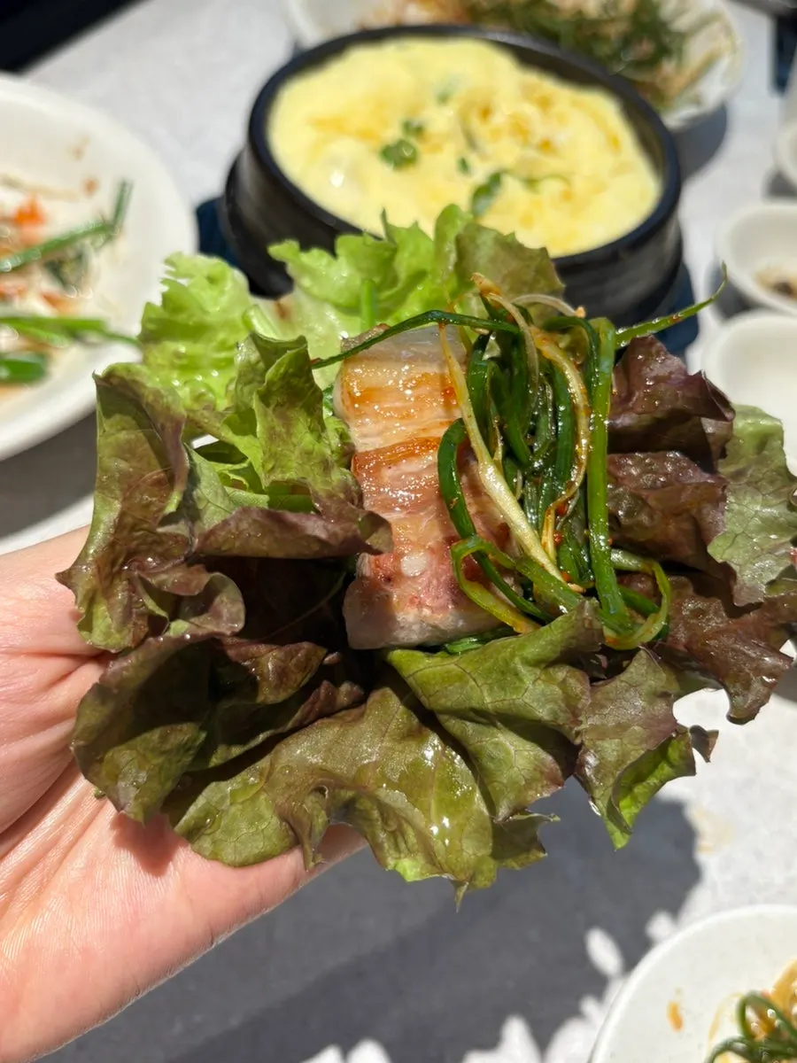 Extra portion of black pork samgyeopsal ordered