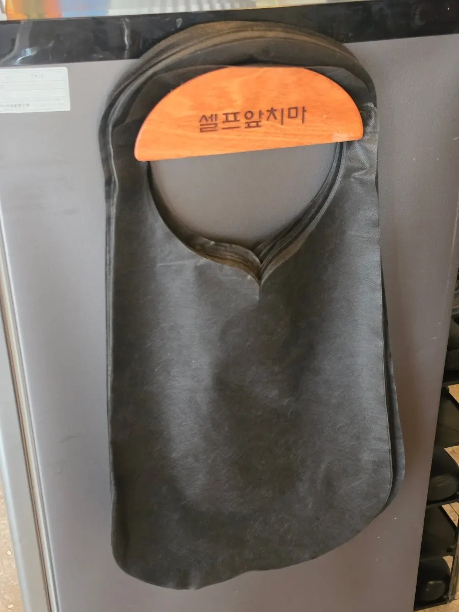 매장에 준비된 아기 의자
