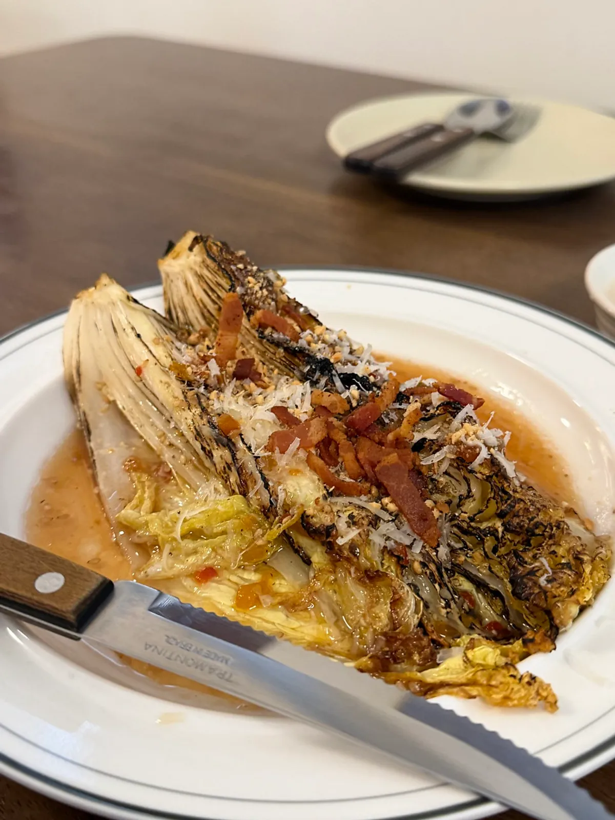 Four dishes ordered at Oseuseu laid out on the table