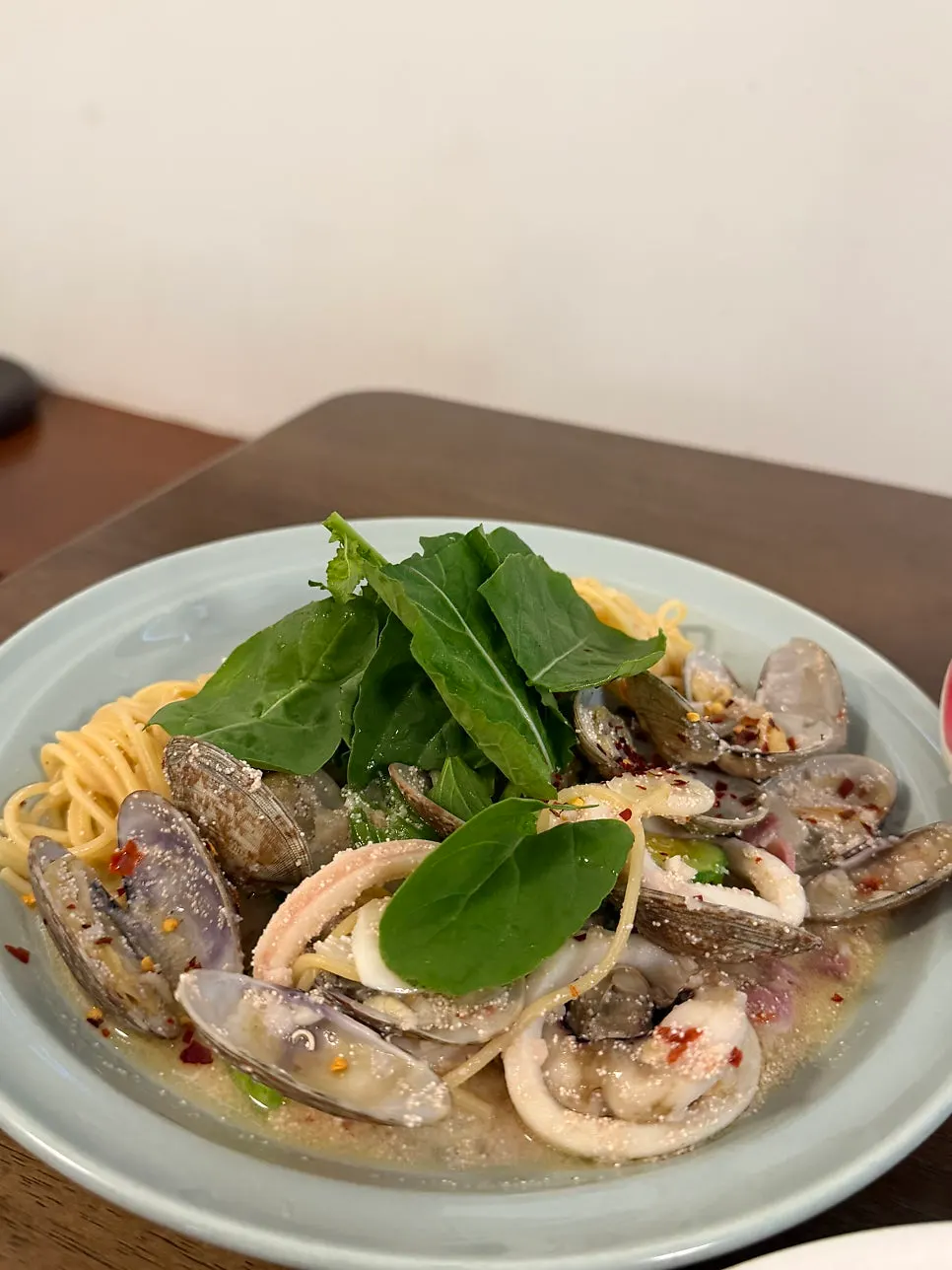 White pollack roe pasta with squid and clams