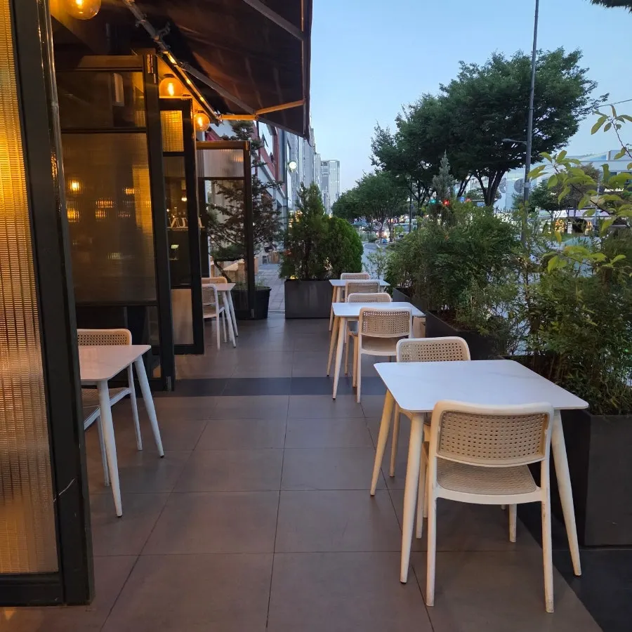 Dining table and atmosphere at Osteria Hyeon