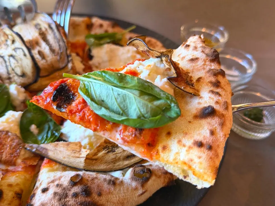 Melanzane pizza eaten for lunch at Osteria Hyeon