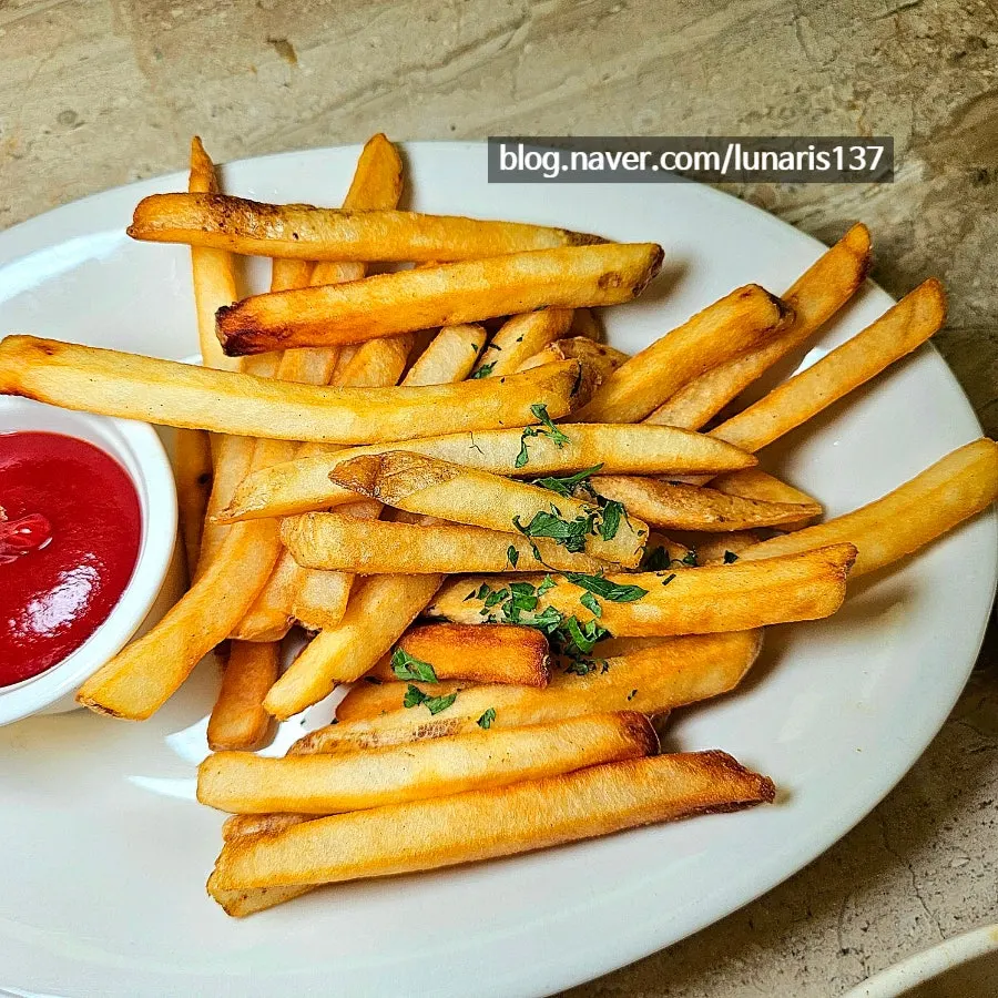 Thick, crispy fries