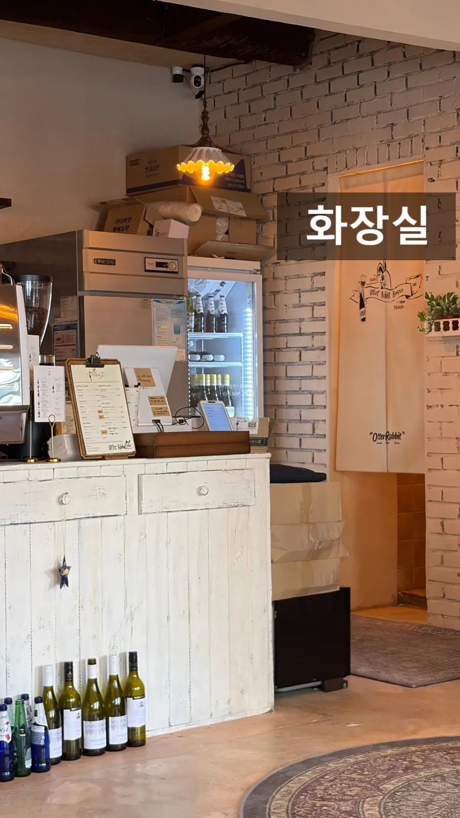 Interior decor pieces in the café