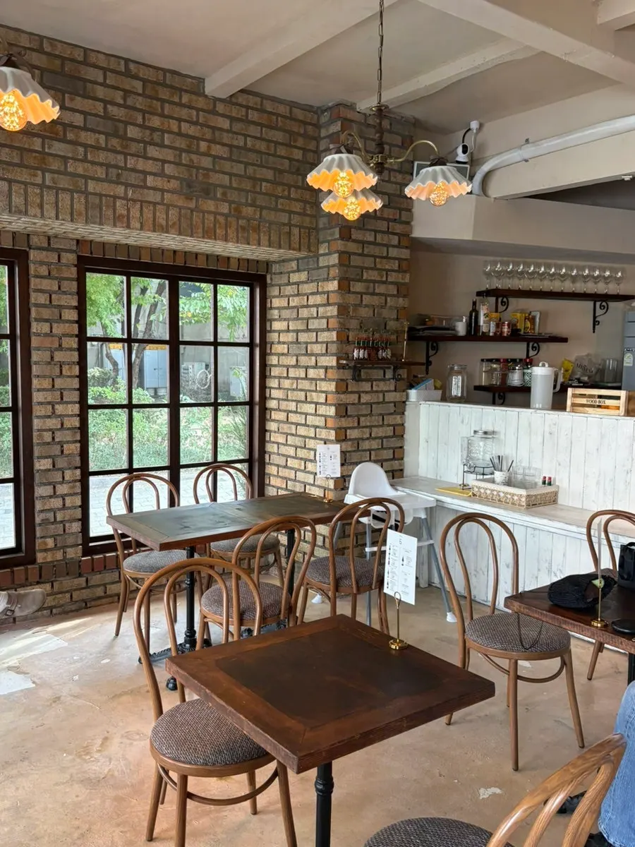 Atmospheric table inside the café