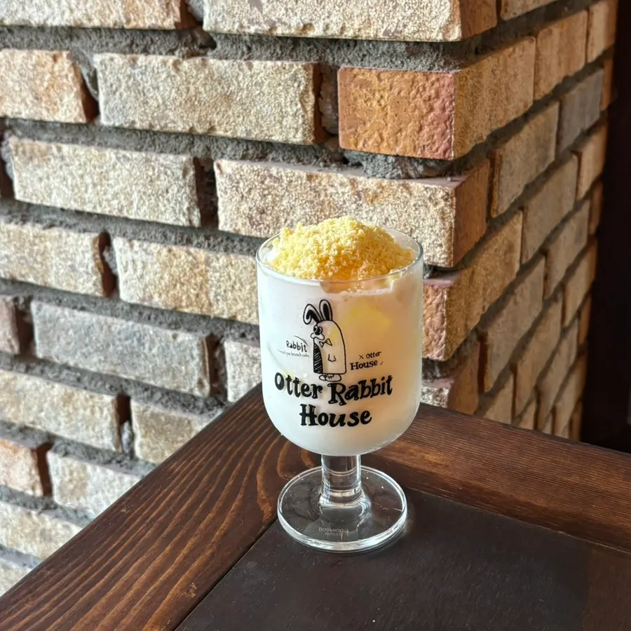 Signature drink, the castella latte