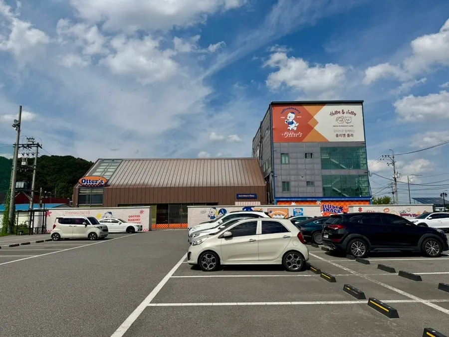 구미 오터스 지산샛강 본점 카페 전경