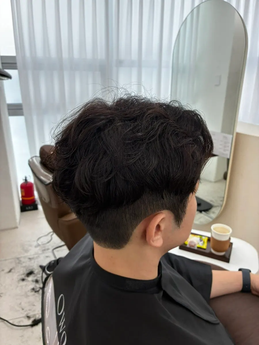 Side silhouette after the side-part perm