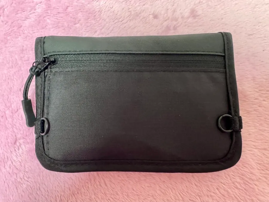Packly passport wallet chosen for overseas travel