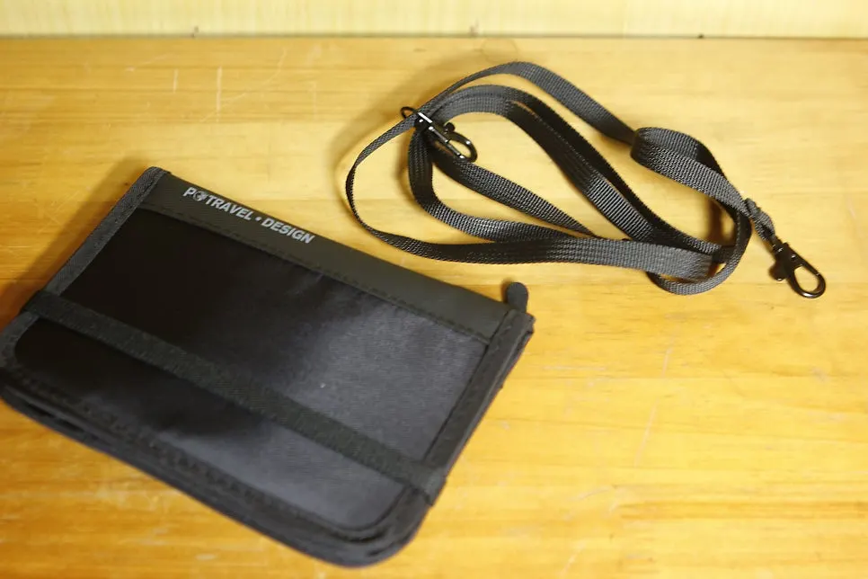 Packly travel wallet showing its card-storage feature