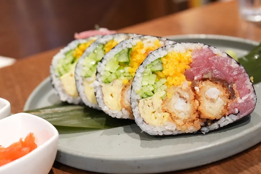 Futomaki sliced into bite-sized pieces