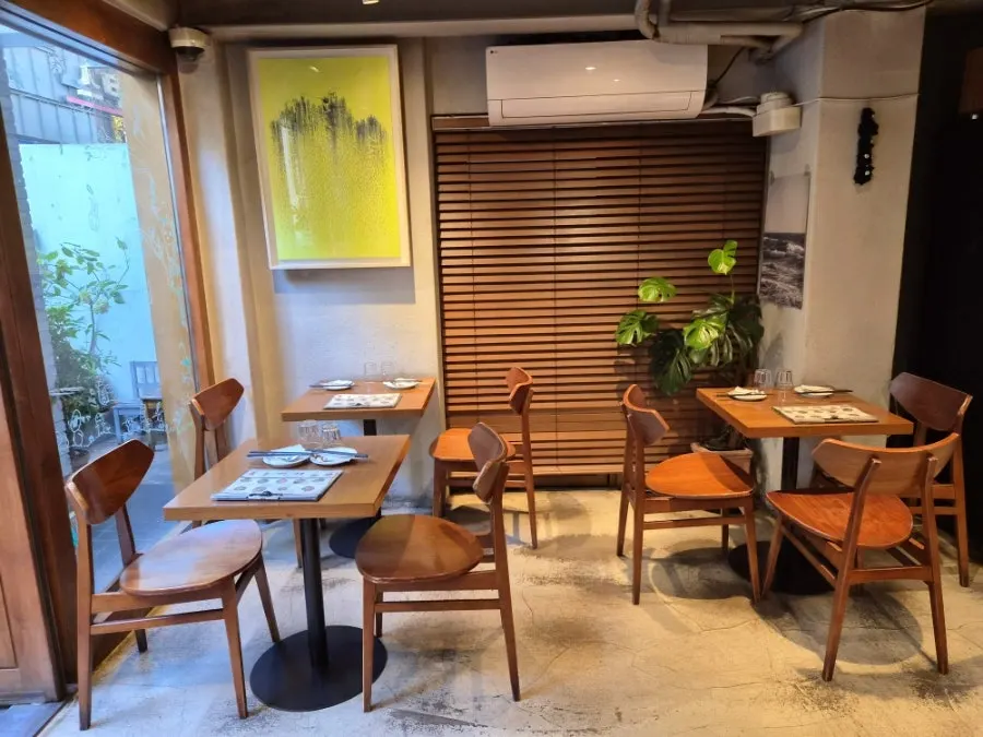 아기자기하게 꾸며진 파동 실내