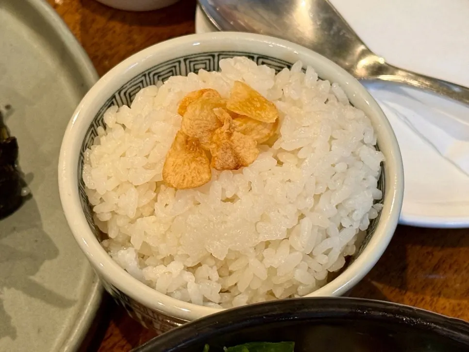 Bowl of rice served alongside the nabe