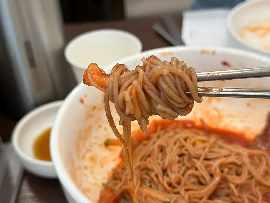 부벽정 평양 비빔막국수 한 그릇