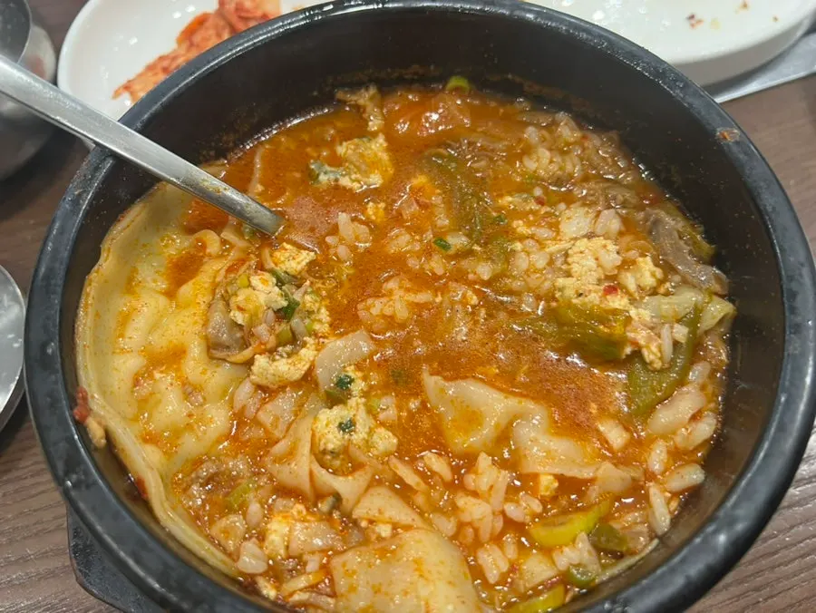 Broth and rice from the mandu jjabagi