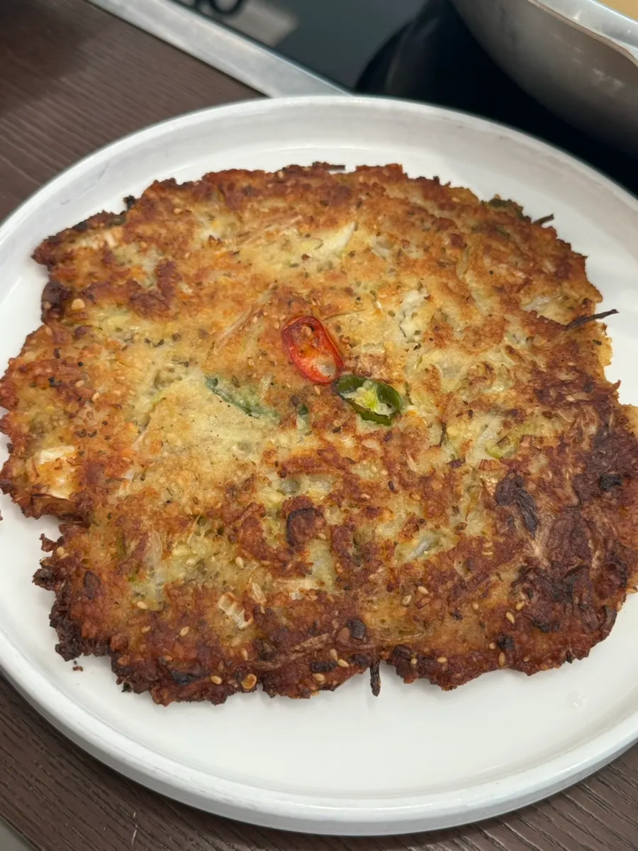 A crispy plate of mung bean pancake