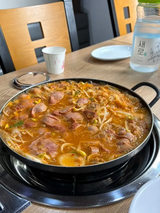 Budae jjigae with ham and sausages