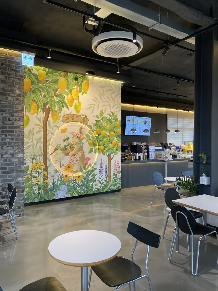 Entrance to the 2nd floor store at Fruit Forest Paju Direct Store