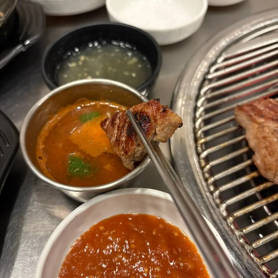 Sauce to eat with the meat