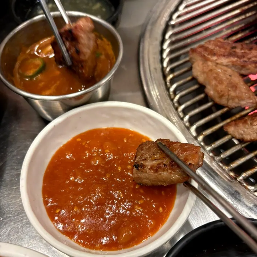 Sauce combination for marinated pork ribs