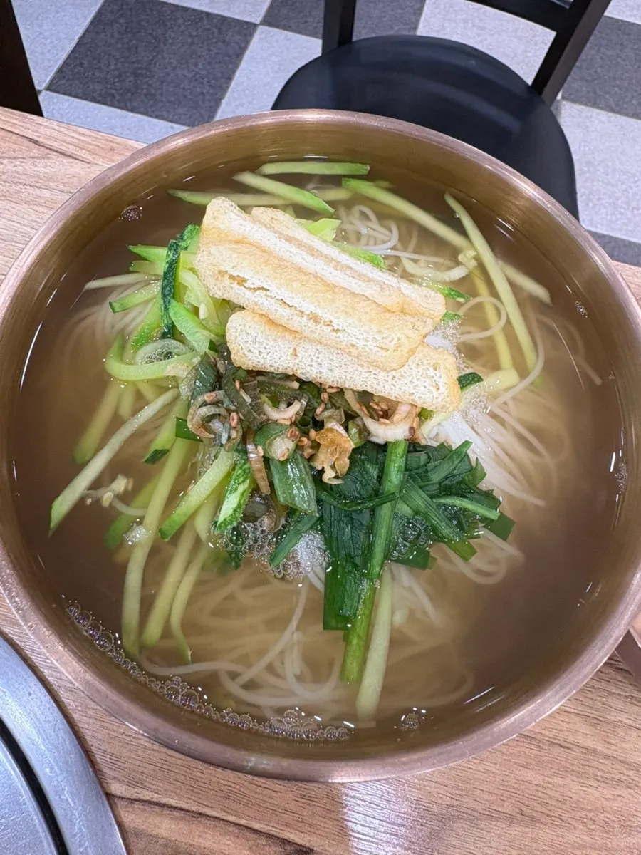 양 보통으로 주문한 천제국수 콩국수