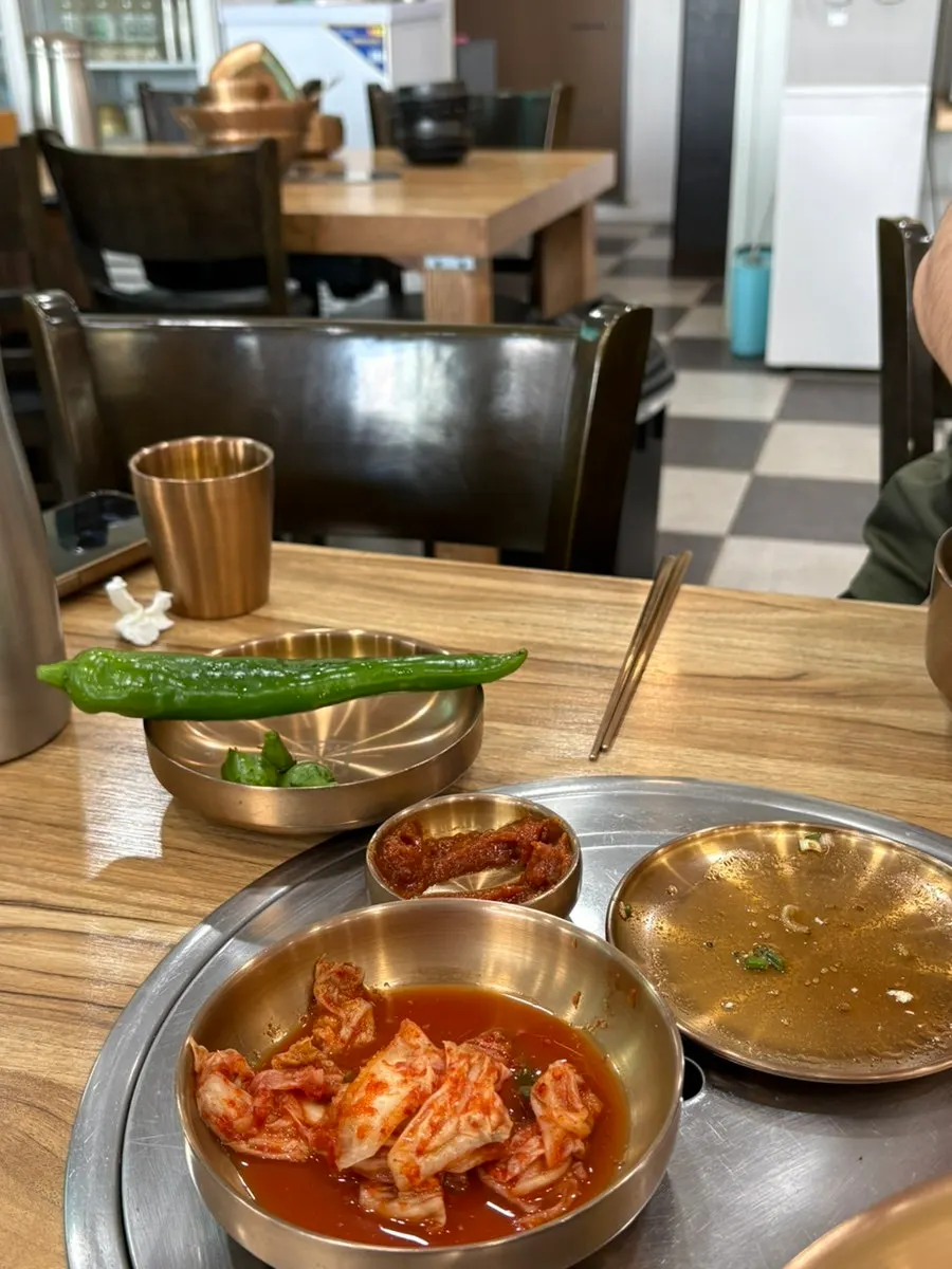 크고 싱싱한 천제국수 반찬 고추
