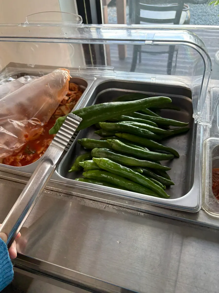 천제국수 고추 반찬 근접 사진
