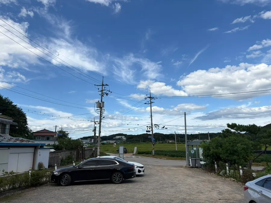 헤이리 근처 천제국수 앞마당 전경