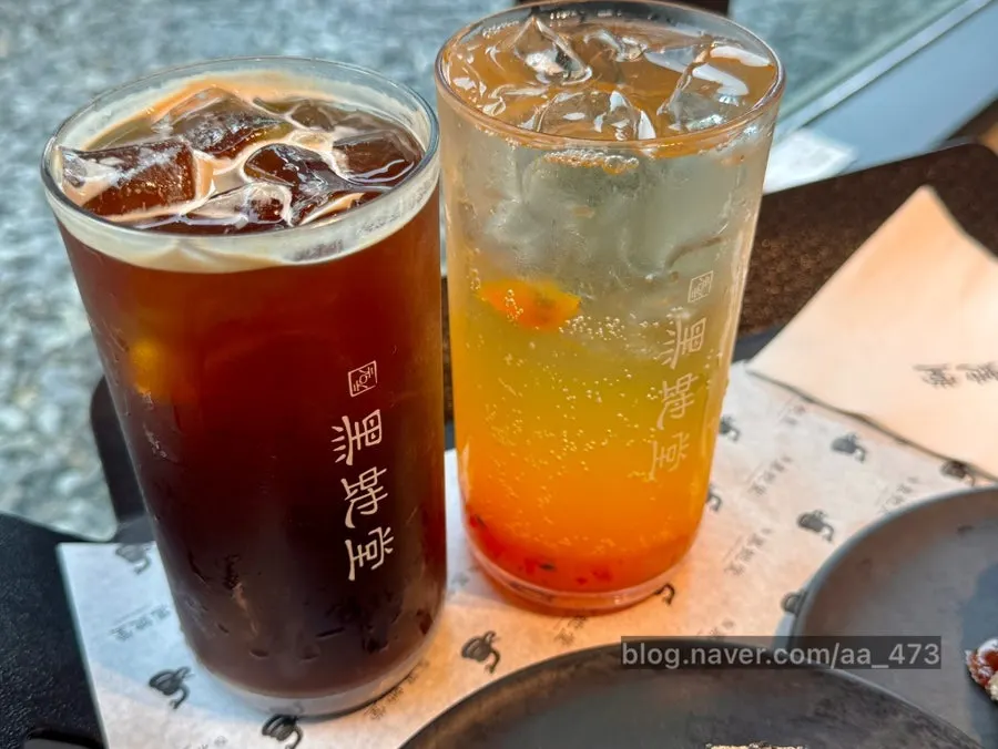 Heuksadang donuts and drinks on the table