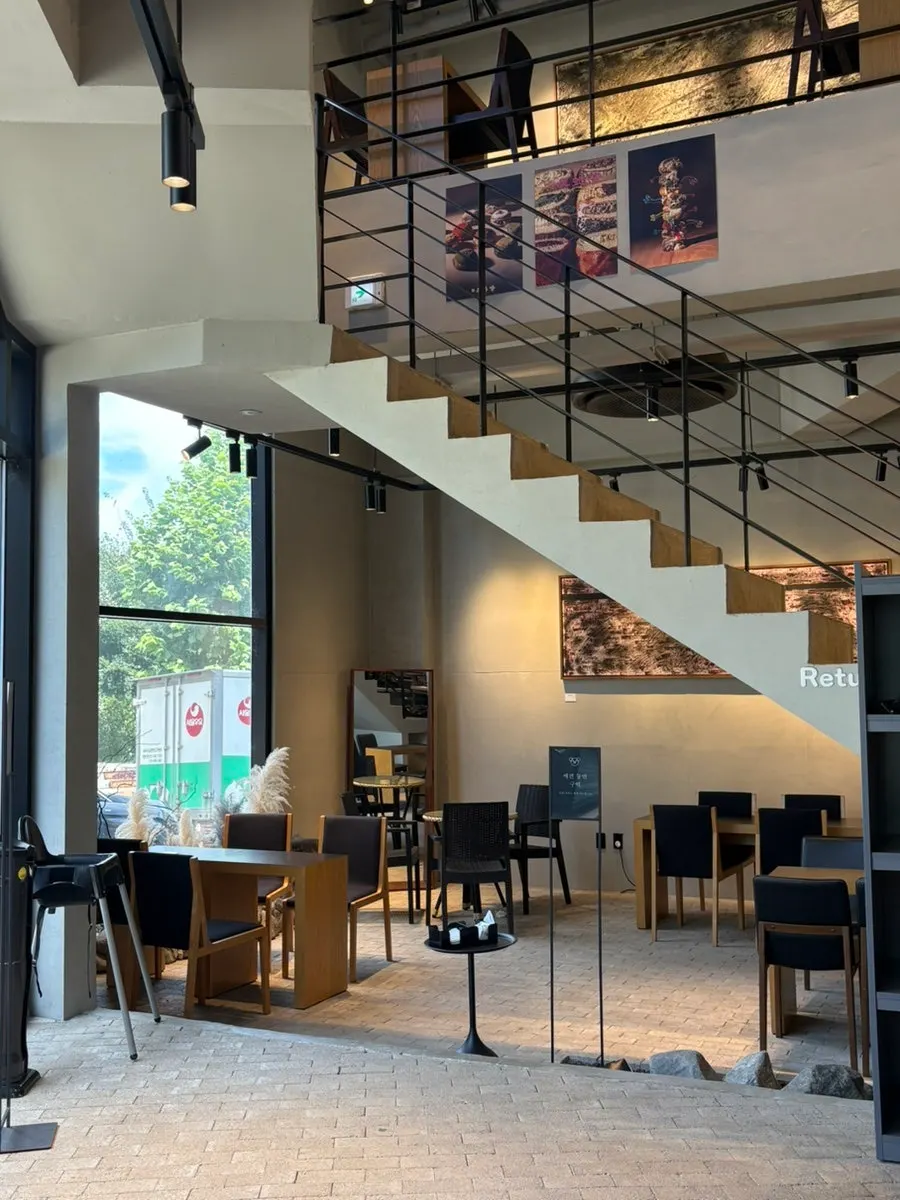 Staircase leading up to Heuksadang's 2nd floor