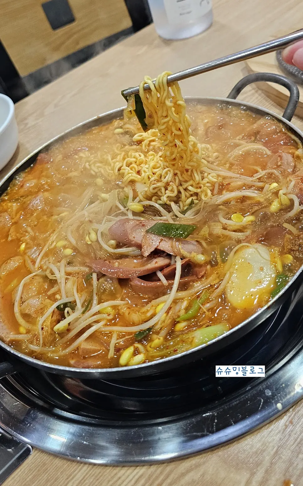 맘스의정부 수제떡갈비 한 접시