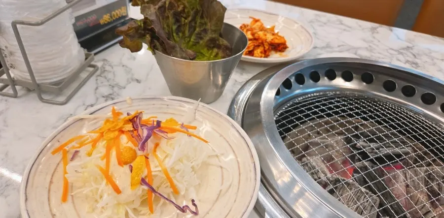 정원갈비 기본 반찬 구성