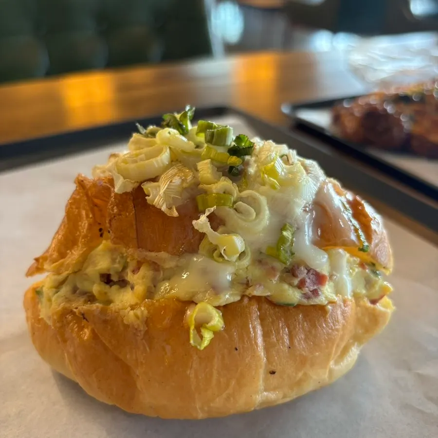 Green onion cream cheese salt bread