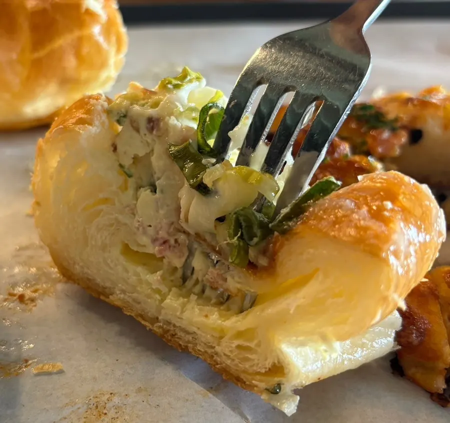 Salt bread with cream cheese and bacon