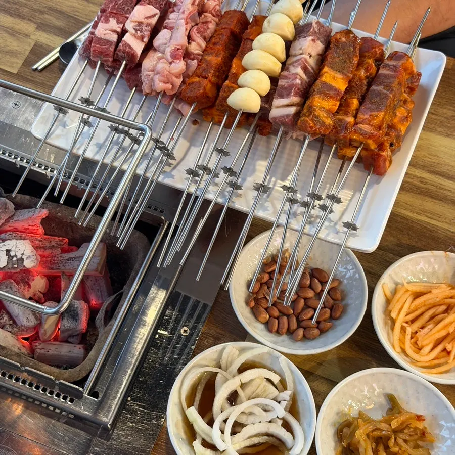양꼬치 화로 예열 모습