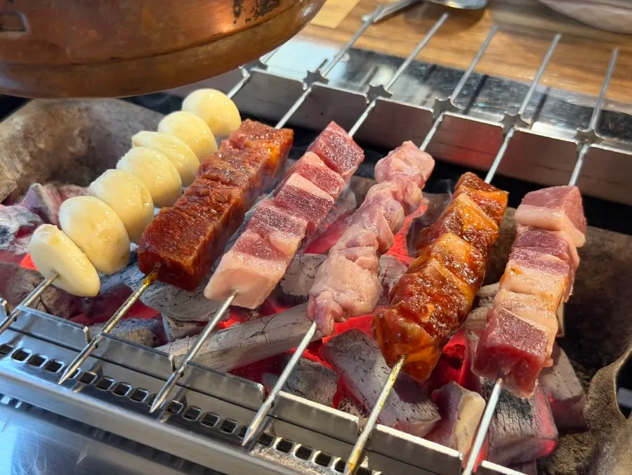 모둠꼬치와 꿔바로우 세트 구성