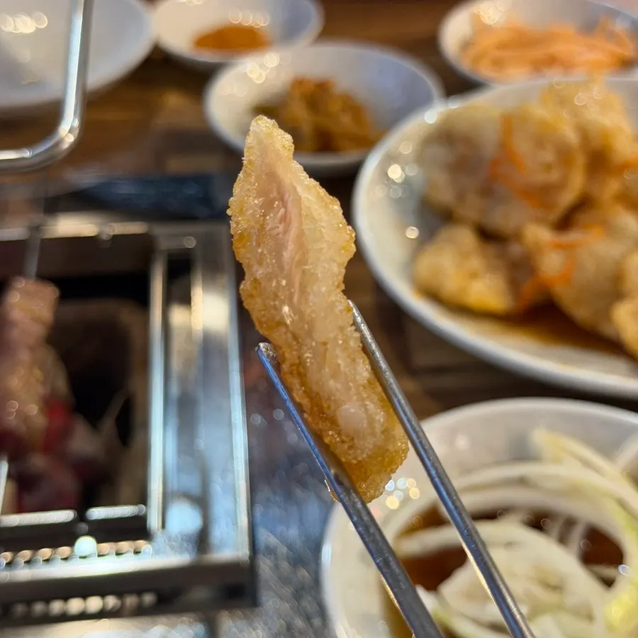 양꼬치 굽는 테이블 풍경