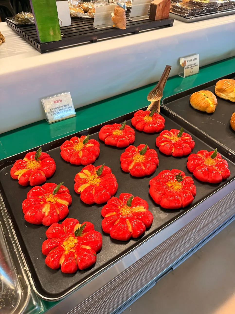 Close-up of the bread display at Barirus