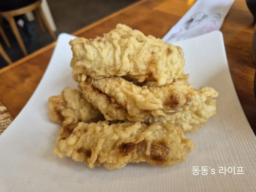 두툼한 고기가 보이는 탕수육
