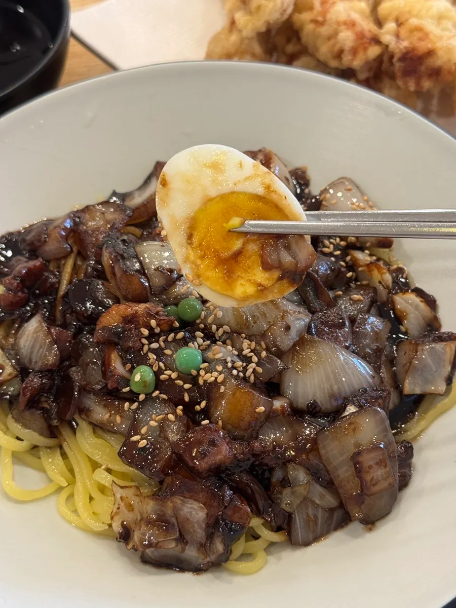 Ganjjajang with black bean sauce and onion