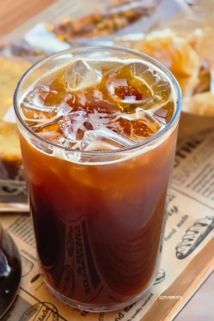 On the Rail's iced Americano