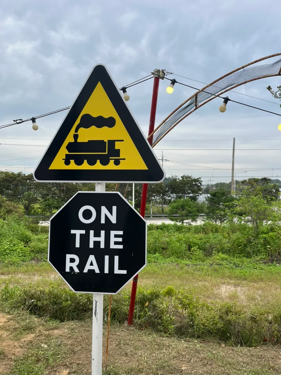 Outdoor view of On the Rail café in Munsan, Paju