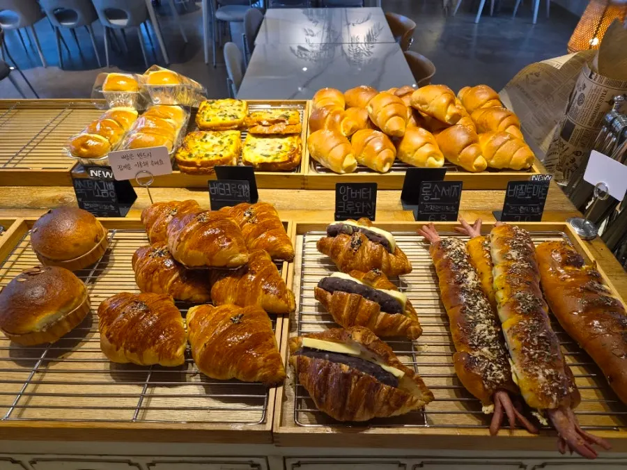 Bakery display case at On the Rail