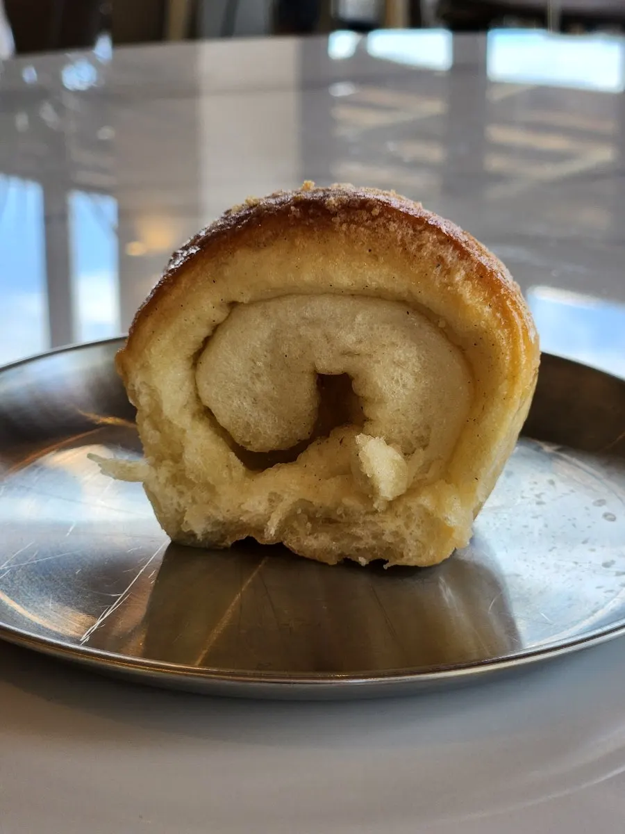 온더레일 아메리카노와 바닐라라떼