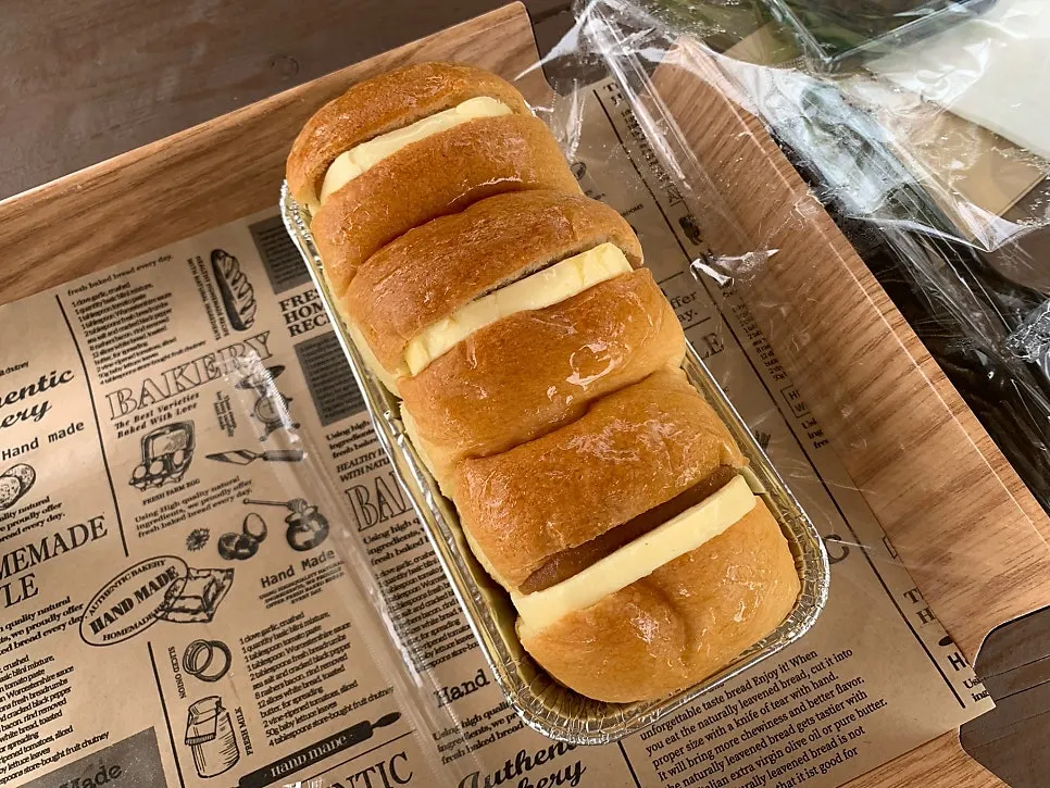카야잼과 버터가 들어간 식빵