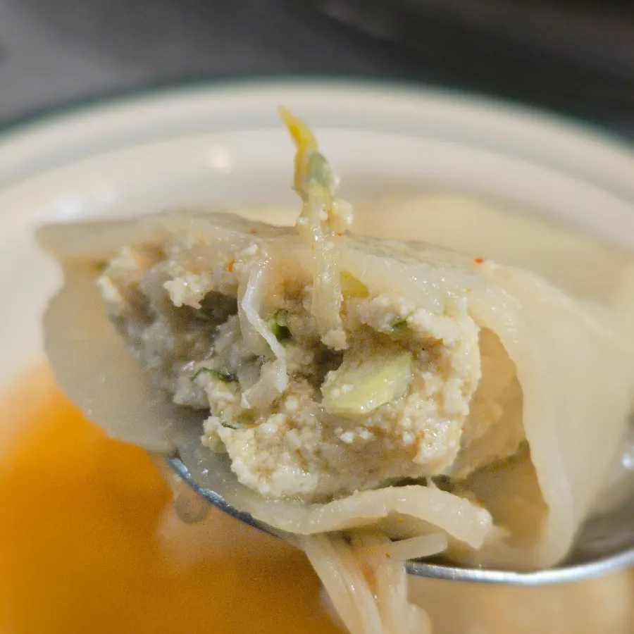 Mandu hot pot cooked at home with giant dumplings