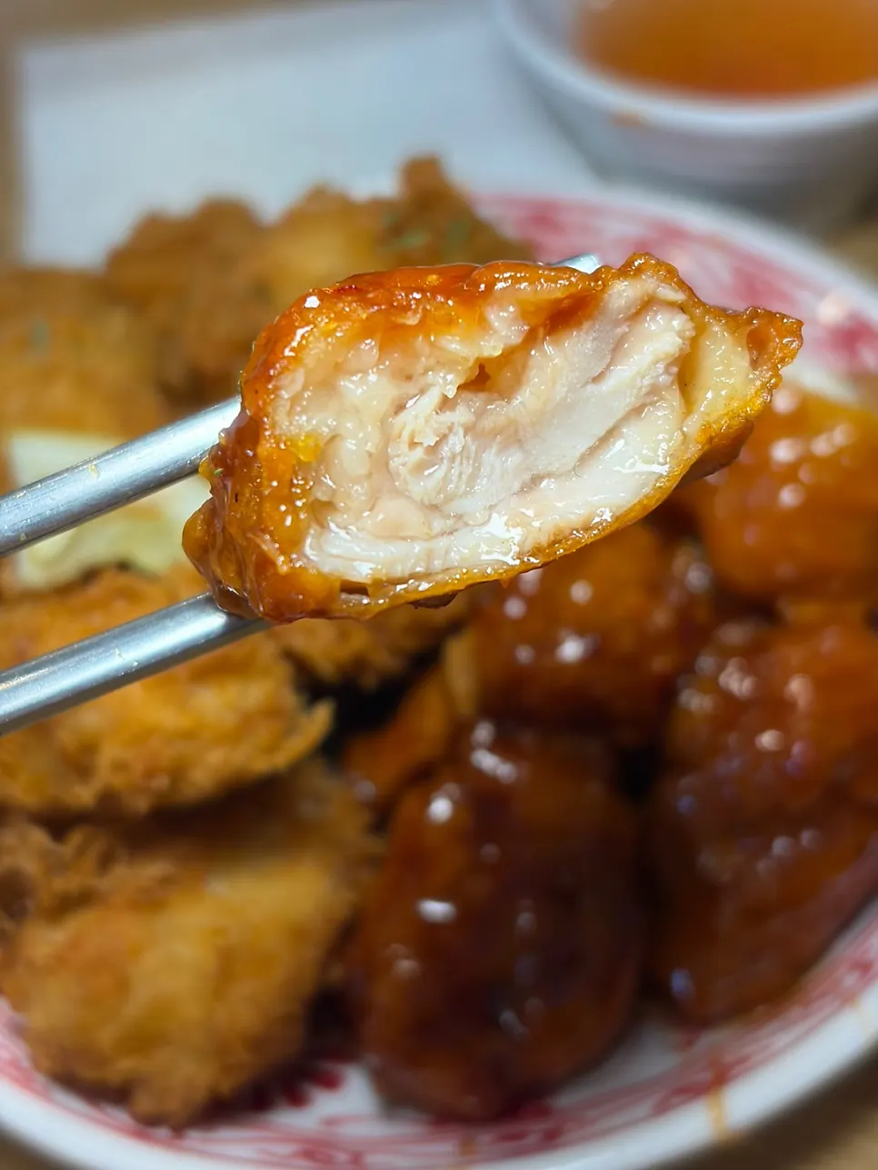 A piece of chitang made with chicken thigh meat