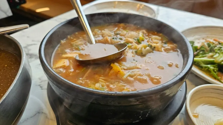 Warm beef brisket soybean paste rice bowl