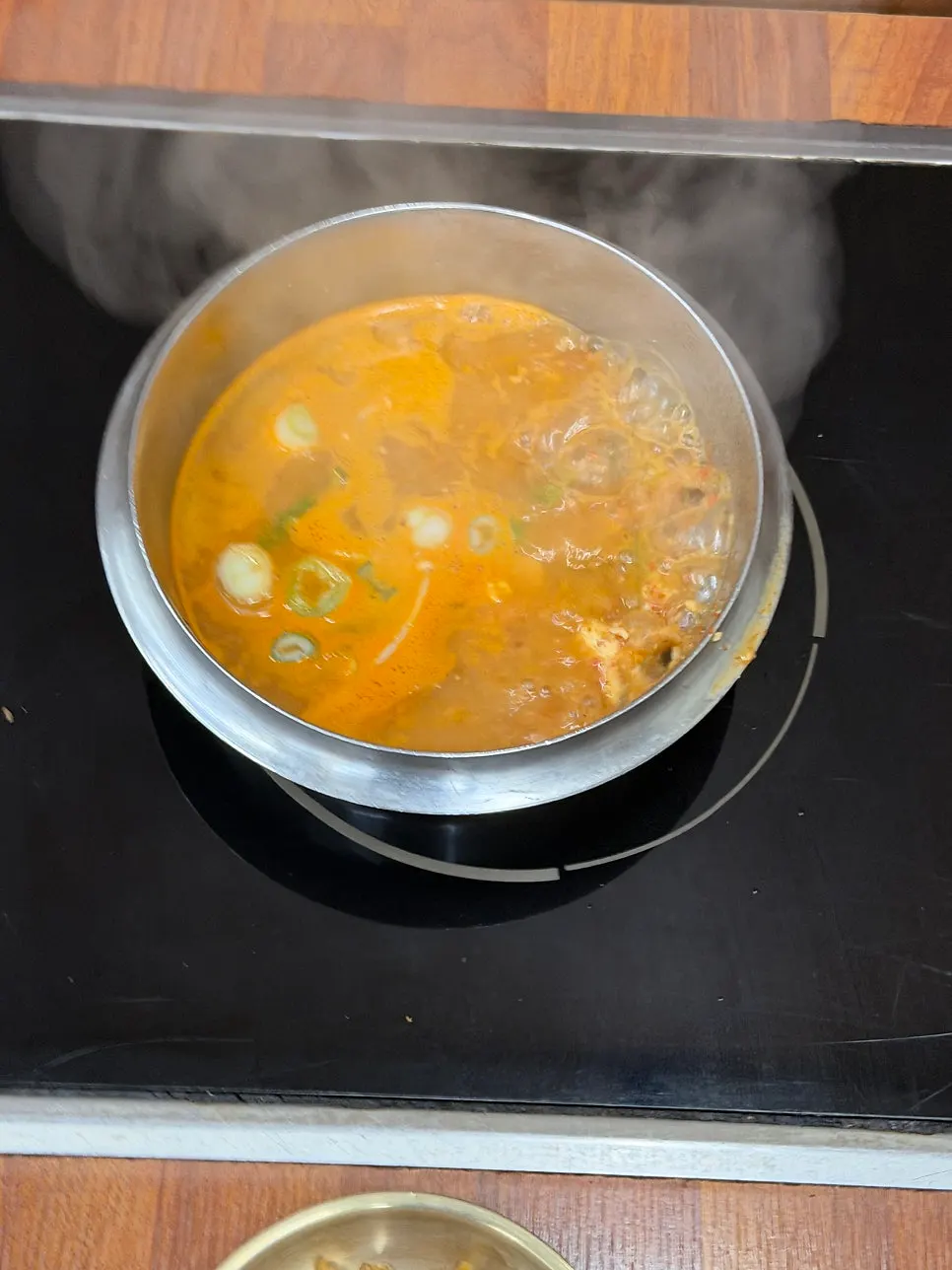 Korean side-dish self-service bar